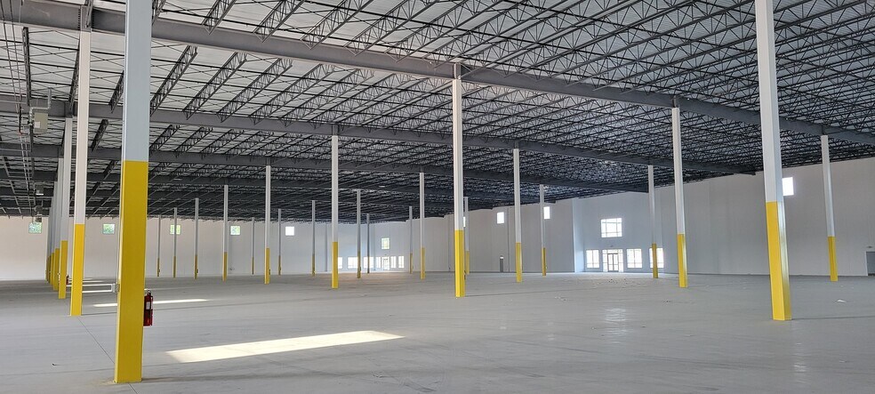 More Photos Of 5525 Tradesman Dr, Madison Unknown For Lease