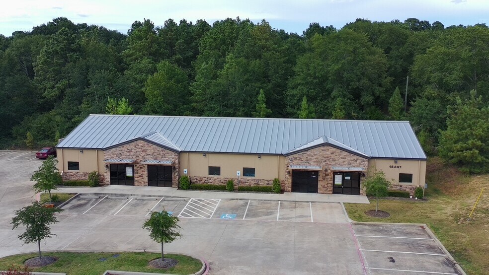 More Photos Of 15349 Summit Park Dr, Montgomery Unknown For Lease