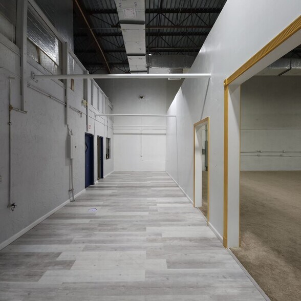 More Photos Of 2480 W 82nd St, Hialeah Warehouse For Lease