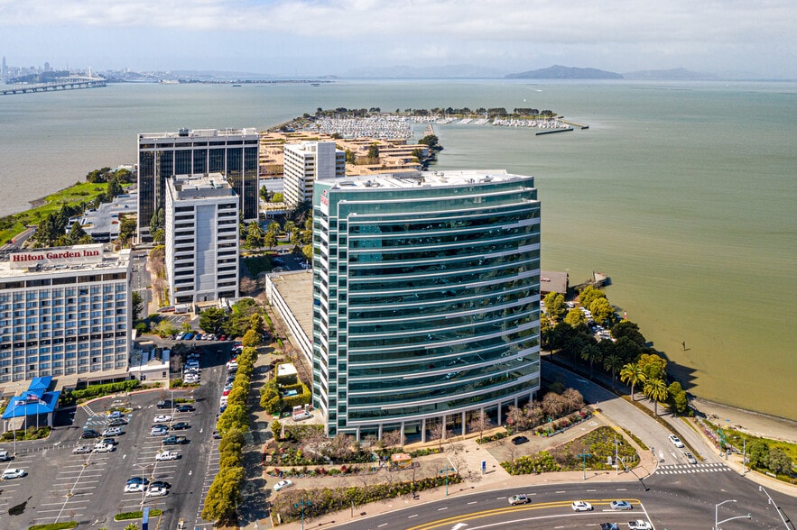 More Photos Of 2100 Powell St, Emeryville Office For Lease