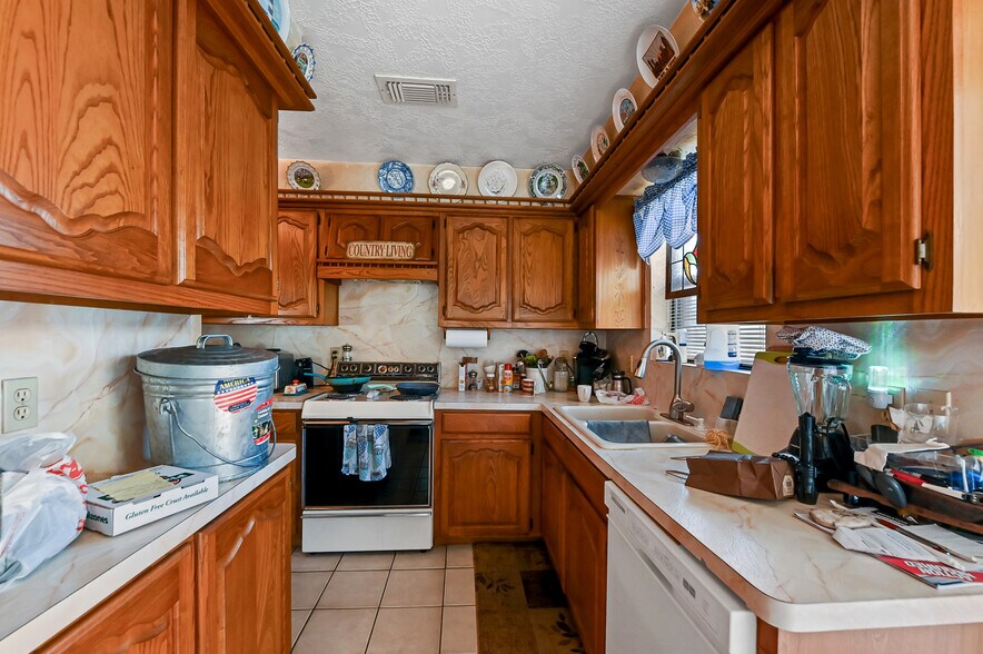 More Photos Of 20003 Bauer Hockley Road Rd, Tomball Land For Sale