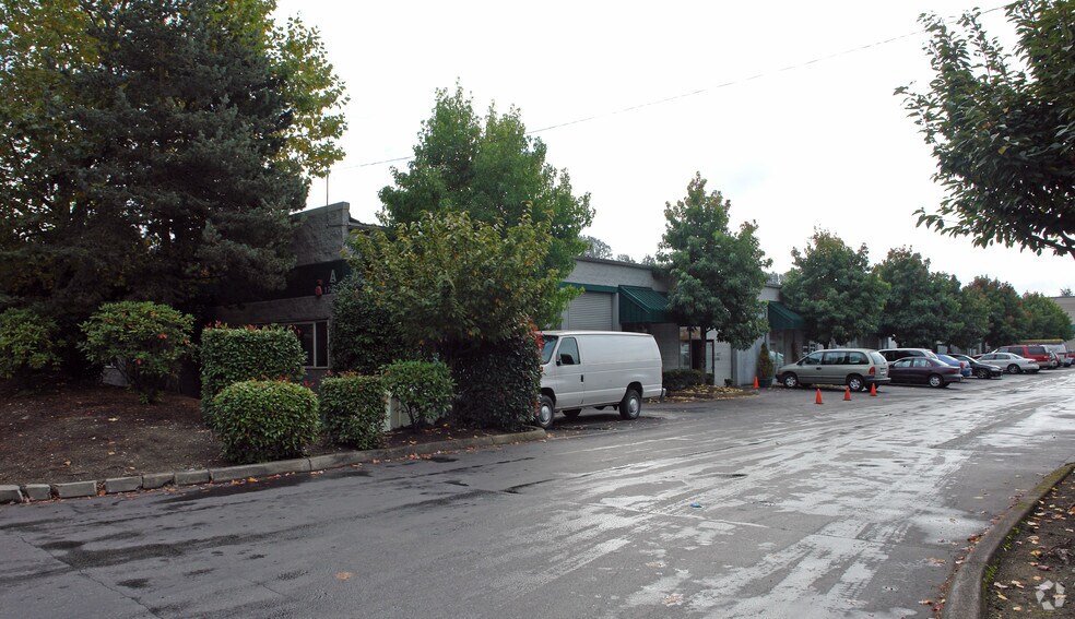 Primary Photo Of 17825 NE 65th St, Redmond Flex For Lease