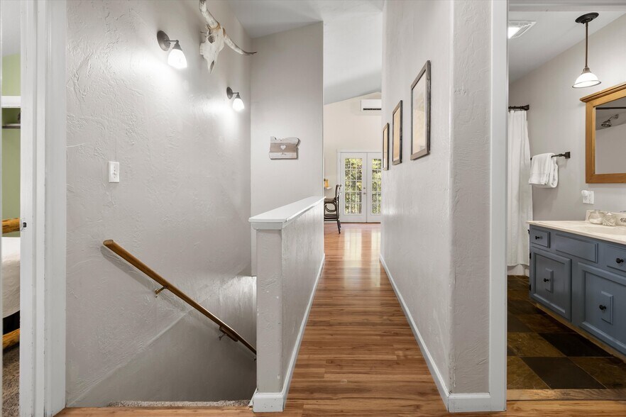 More Photos Of 53345 Riverview Dr, La Pine Multifamily For Sale