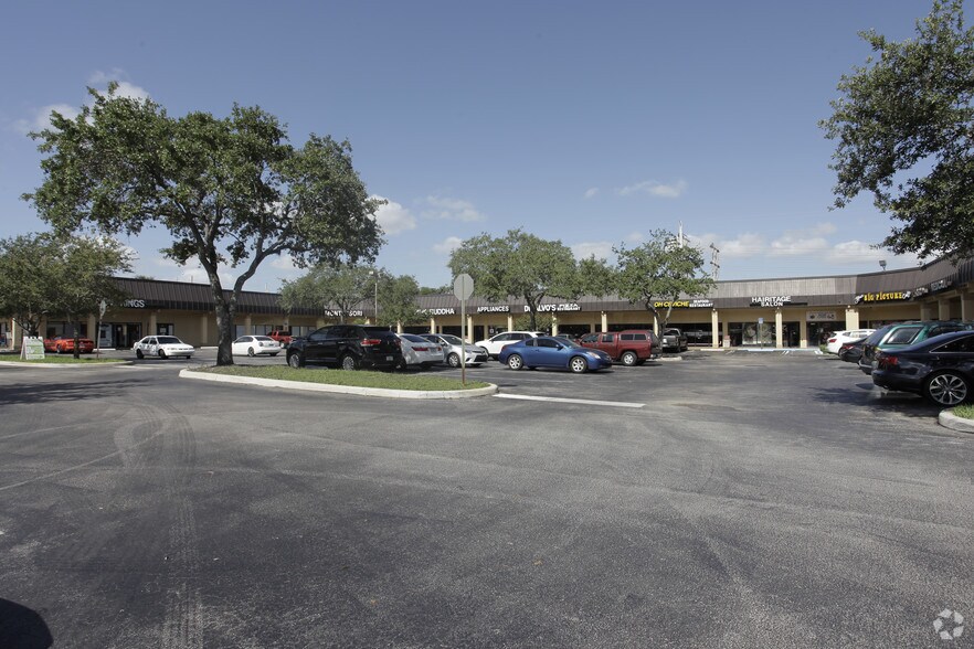 More Photos Of 5905-5985 S University Dr, Davie Freestanding For Lease