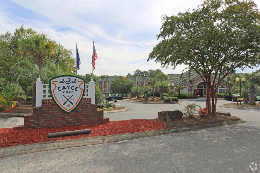 More Photos Of 215 Spencer Pl, Cayce Apartments For Sale