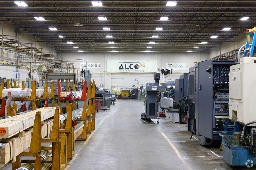 More Photos Of 293 Patriot Way, Rochester Manufacturing For Sale