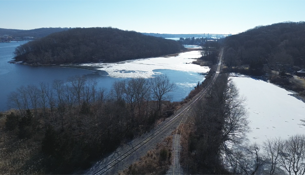 More Photos Of 45 Richards Grove Rd, Quaker Hill Service For Sale