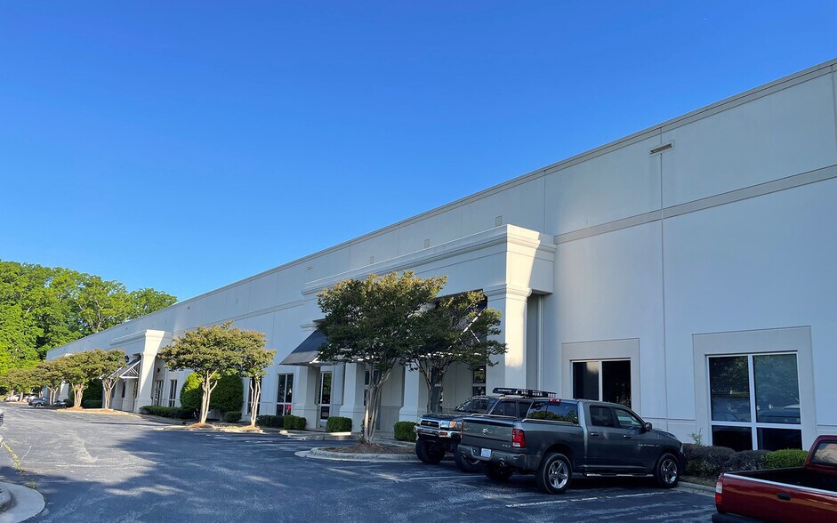 More Photos Of 4193 Eagle Hill Dr, High Point Warehouse For Lease
