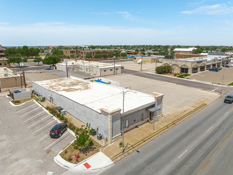 Primary Photo Of 815 N Grant St, Odessa Freestanding For Sale