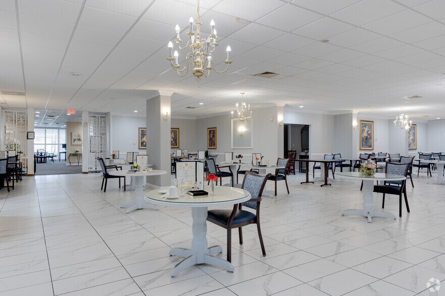 More Photos Of 9309 S Orange Blossom Trl, Orlando Hotel For Sale