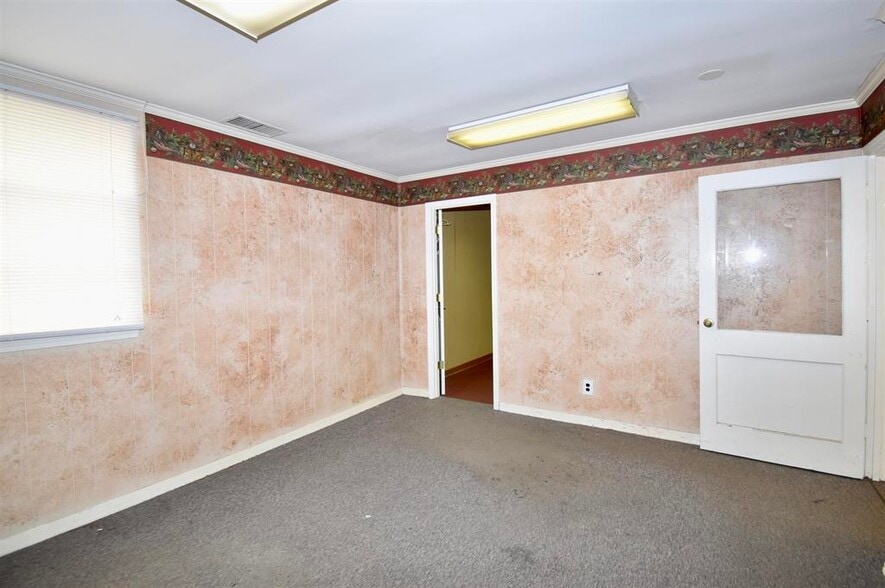 More Photos Of 205 Bellvue St, Jackson Warehouse For Lease