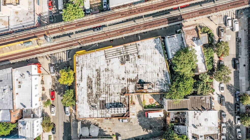 More Photos Of 3008-3014 Fulton St, Brooklyn Supermarket For Sale