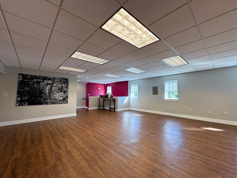 More Photos Of 824 Philadelphia Pike, Wilmington Office For Sale