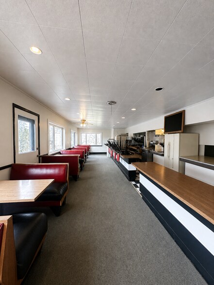 More Photos Of 5705 State Highway 20, East Springfield Restaurant For Lease