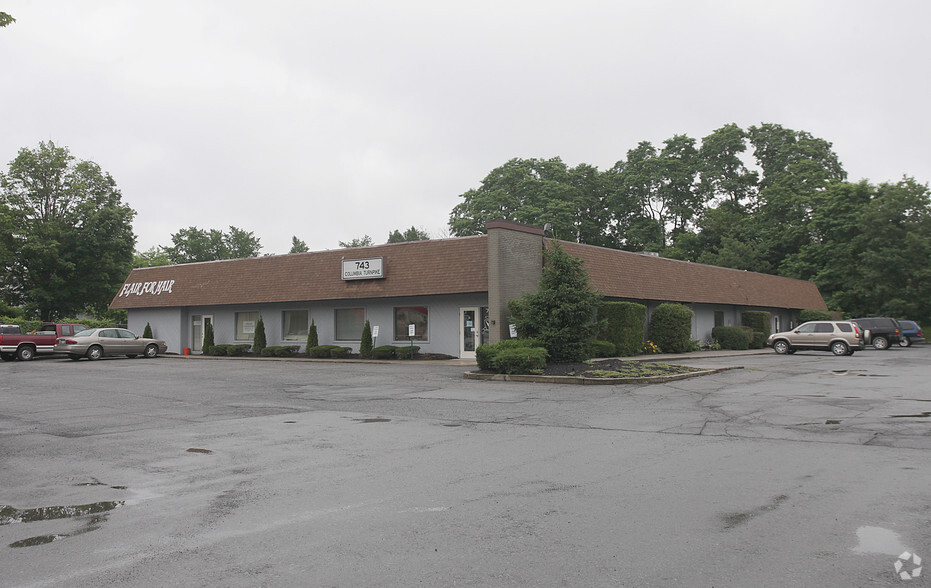 Primary Photo Of 743 Columbia Tpke, East Greenbush Medical For Lease