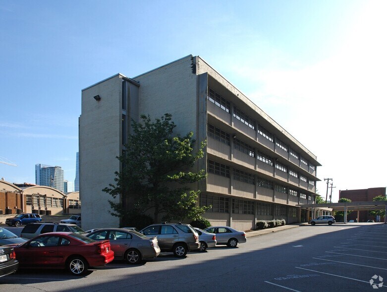 More Photos Of 3110 Maple Dr NE, Atlanta Office For Lease