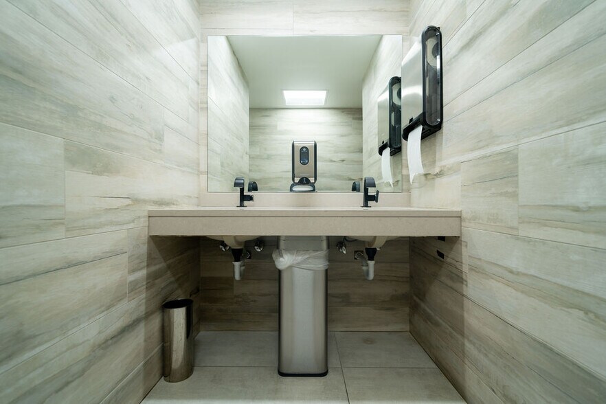 More Photos Of 5353 W Dartmouth Ave, Denver Coworking Space