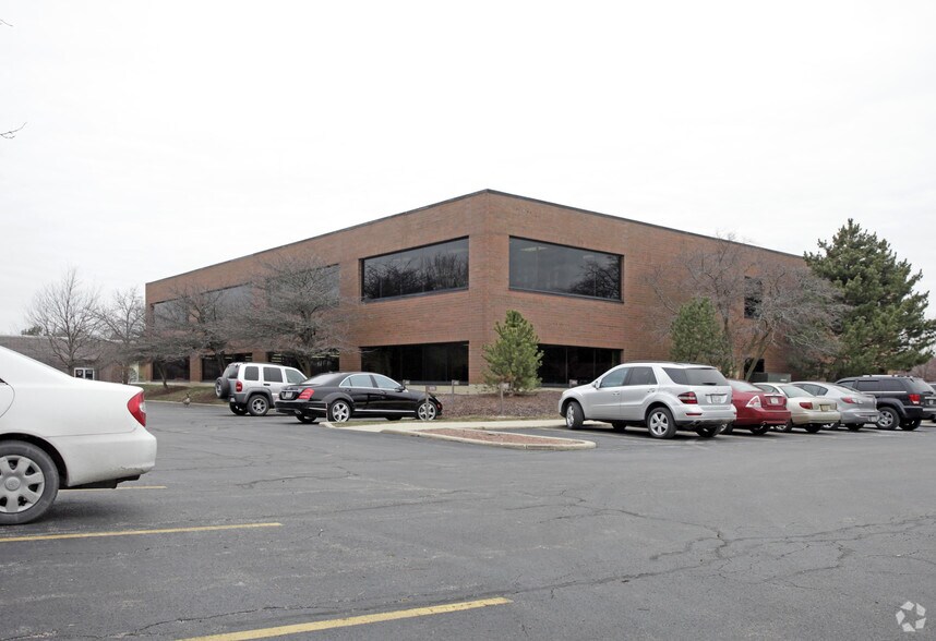 More Photos Of 1776 S Naperville Rd, Wheaton Office For Sale