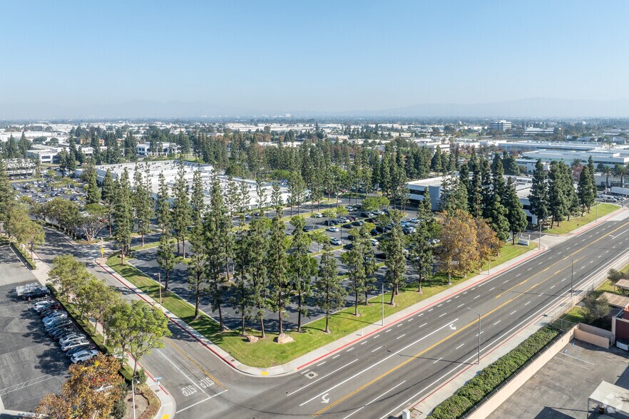 More Photos Of 3515 Harbor Blvd, Costa Mesa Unknown For Lease