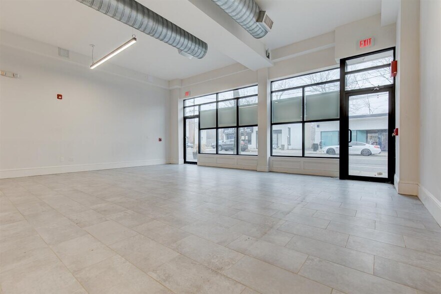 More Photos Of 166 Main St, Port Washington Storefront For Sale