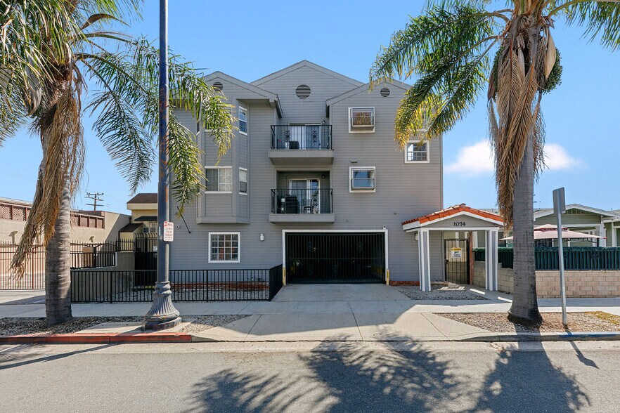 More Photos Of , Long Beach Multifamily For Sale