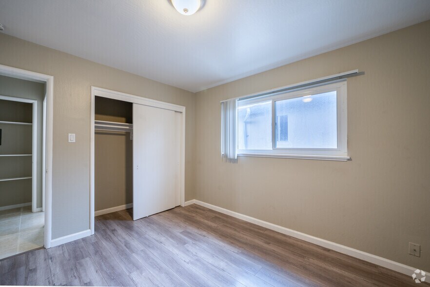 More Photos Of 6638-6646 MacArthur Blvd, Oakland Apartments For Sale