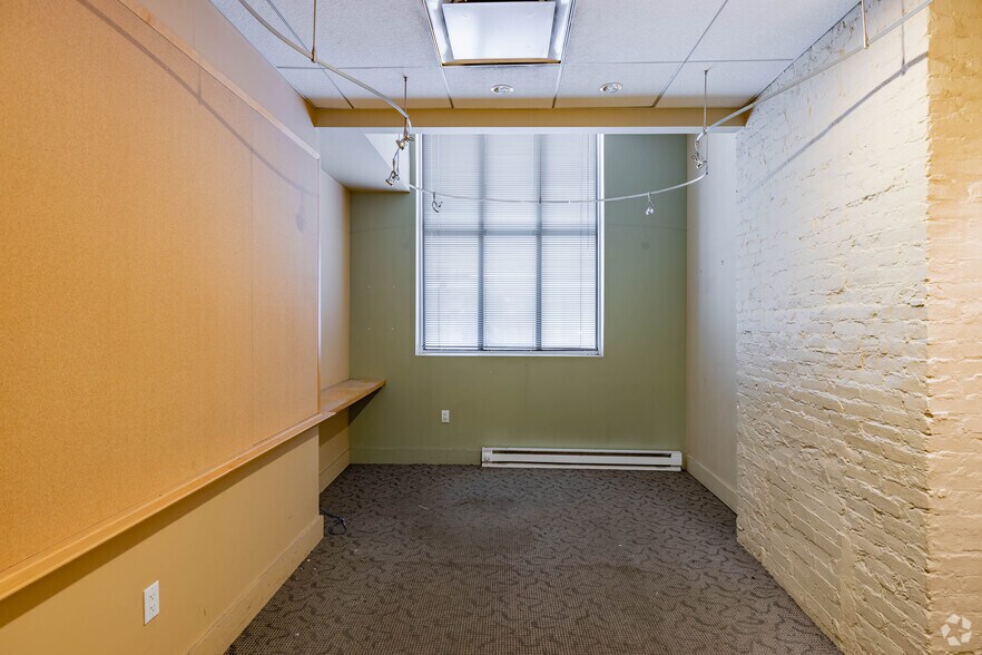 More Photos Of 227 Fort Pitt Blvd, Pittsburgh Loft Creative Space For Lease