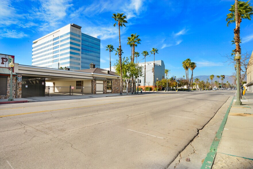 Primary Photo Of 401 W 4th St, San Bernardino Bank For Sale