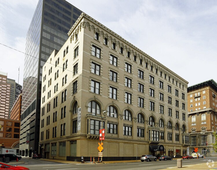 More Photos Of 555 N 4th St, Saint Louis Apartments For Sale