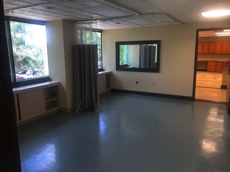 More Photos Of 661 E Altamonte Dr, Altamonte Springs Medical For Sale