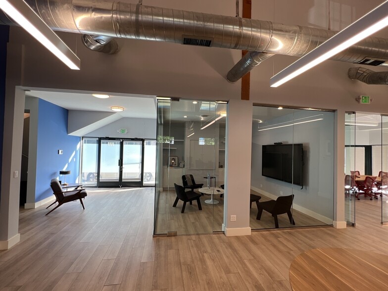 More Photos Of 801 High St, Palo Alto Research And Development For Lease