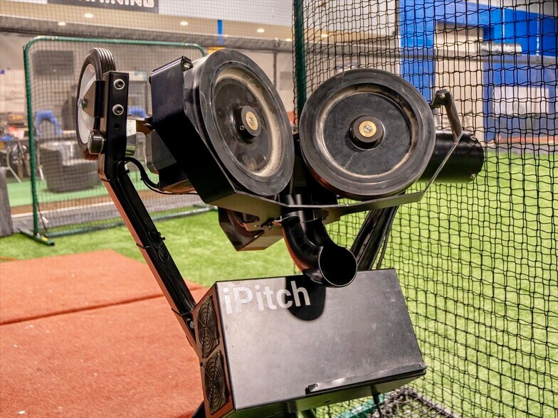 More Photos Of 465 W Commercial St, East Rochester Warehouse For Lease