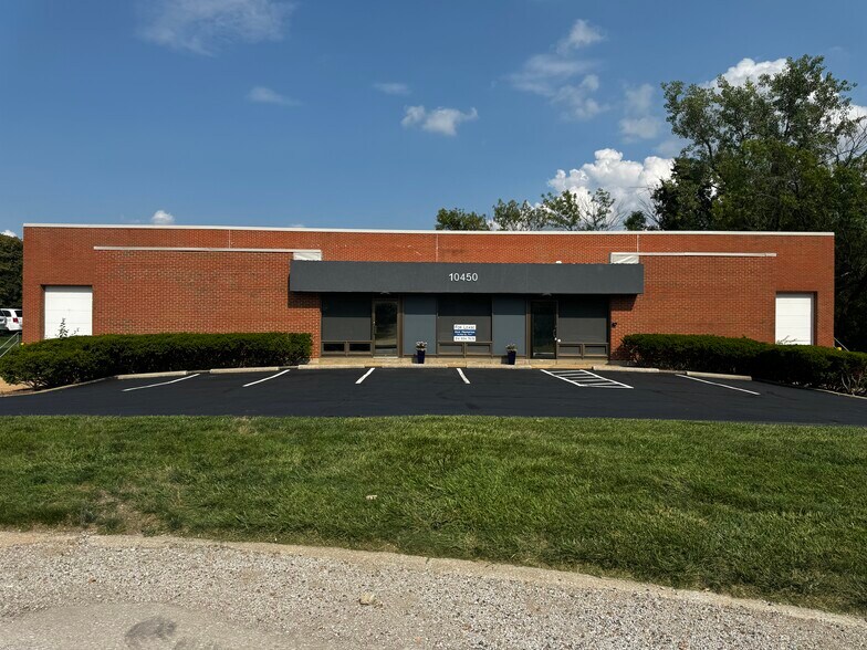 More Photos Of 10450-10452 Baur Blvd, Olivette Warehouse For Sale