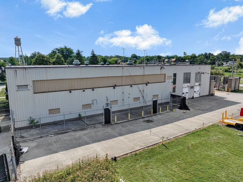 More Photos Of 3950 Ben Hur Ave, Willoughby Manufacturing For Sale