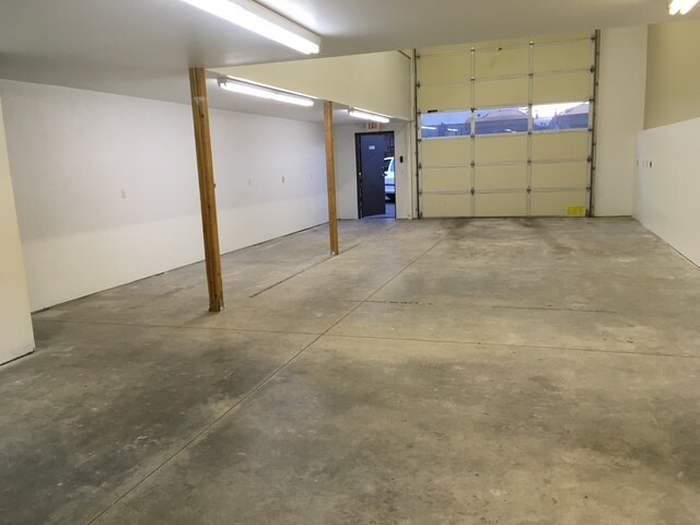 More Photos Of 10733-10745 N Government Way, Hayden Light Distribution For Lease