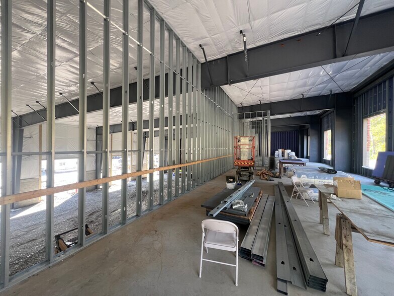 More Photos Of 296 State St, Clairton Light Distribution For Lease