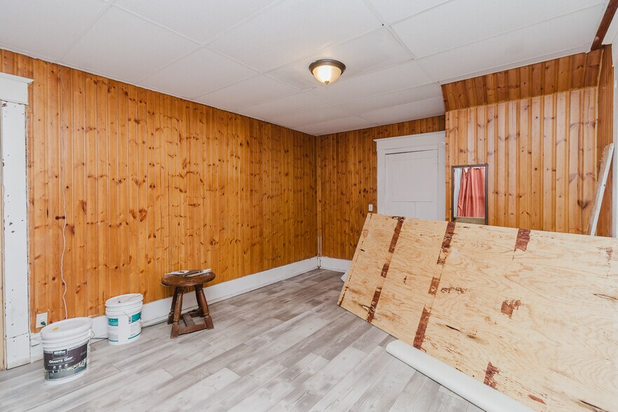 More Photos Of 638 N Broadway Ave, Wichita Multifamily For Sale