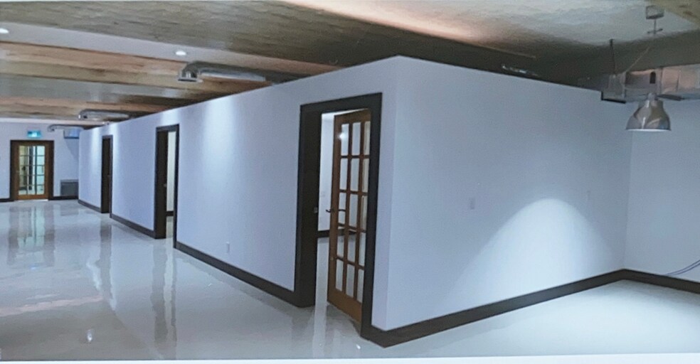 More Photos Of 1195 Bloor St W, Toronto Storefront Retail Office For Lease