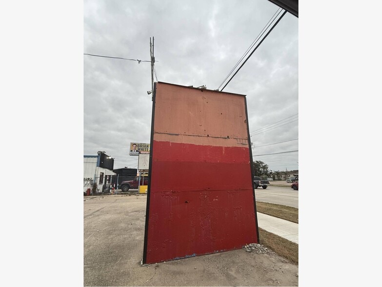 More Photos Of 2712 Shaver St, Pasadena Healthcare For Sale