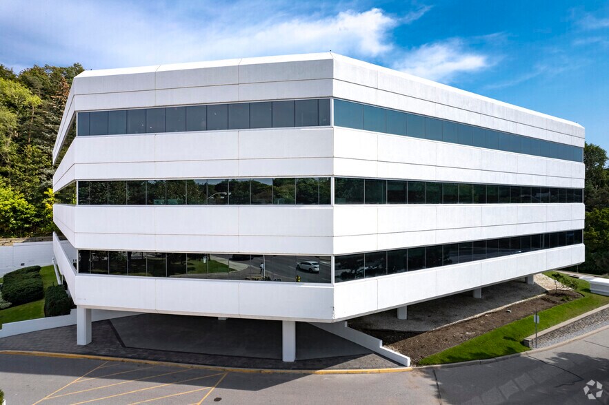 More Photos Of 4141 Yonge St, Toronto Office For Lease