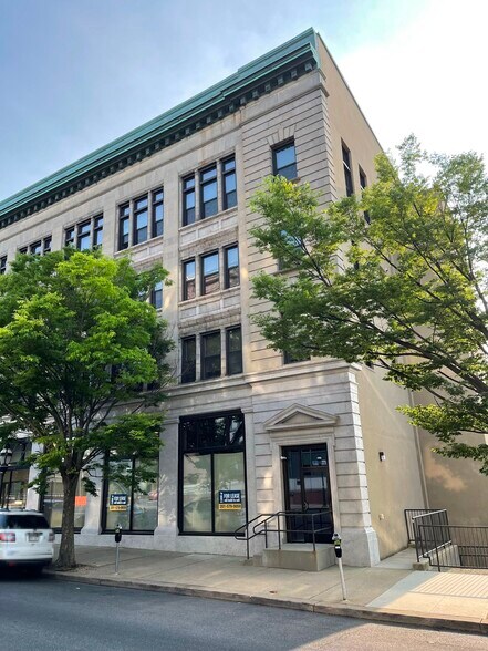 More Photos Of 2 W Broad St, Bethlehem Apartments For Lease