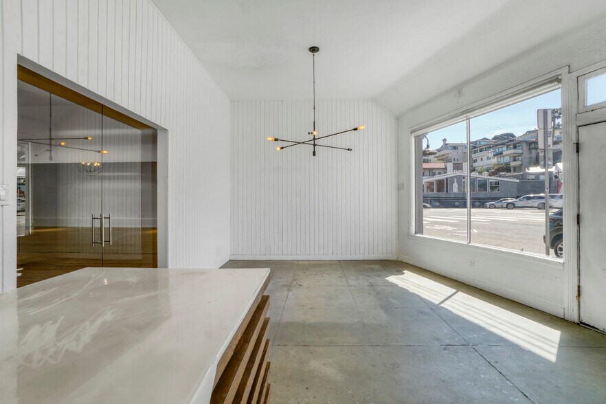 More Photos Of 177 Culver Blvd, Playa Del Rey Storefront For Lease