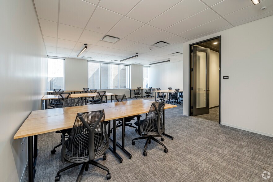 More Photos Of 201 E Washington St, Phoenix Coworking Space