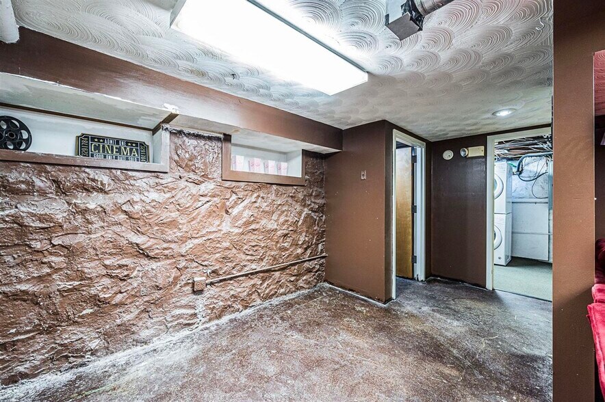 More Photos Of 1128 Magnolia St, Bowling Green Office Residential For Sale