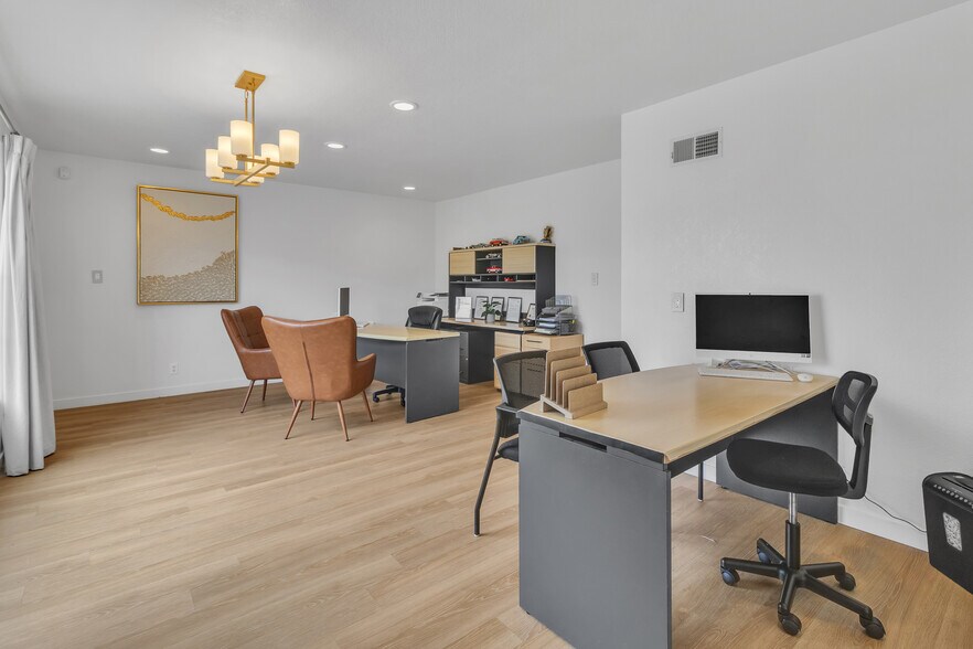 More Photos Of 1338 D St, Ramona Office For Sale