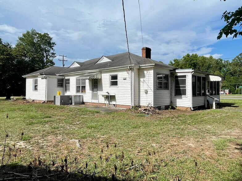 More Photos Of 1810 US Highway 17, Williamston Flex For Sale
