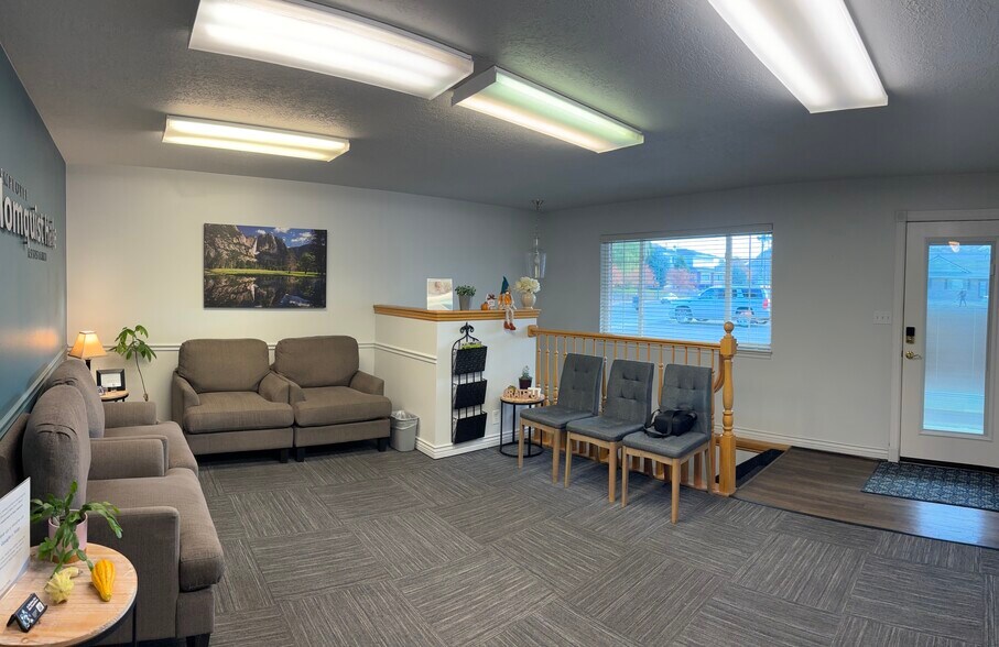 More Photos Of 887-891 W Center St, Orem Medical For Sale