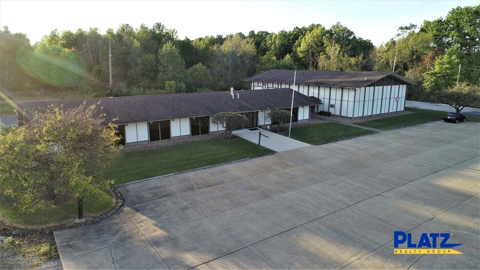 More Photos Of 1372 Youngstown Kingsville Rd SE, Vienna Office For Lease