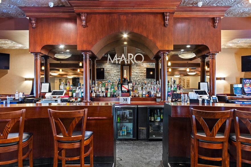 More Photos Of 3177 French Rd, De Pere Freestanding For Sale