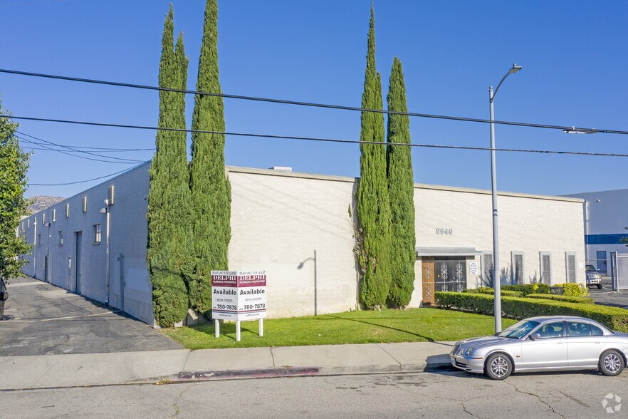 Primary Photo Of 9641 Owensmouth Ave, Chatsworth Warehouse For Lease